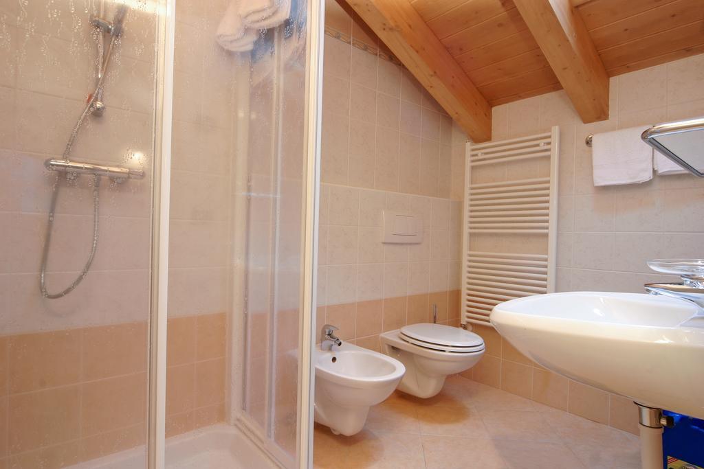 Chalet Li Baita Genny Livigno Habitación foto